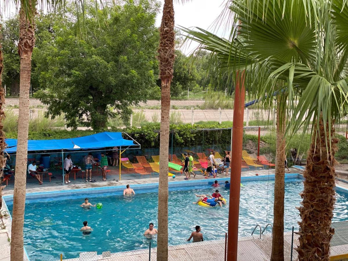 Hotel Y Balneario Ojo Caliente Camargo Buitenkant foto